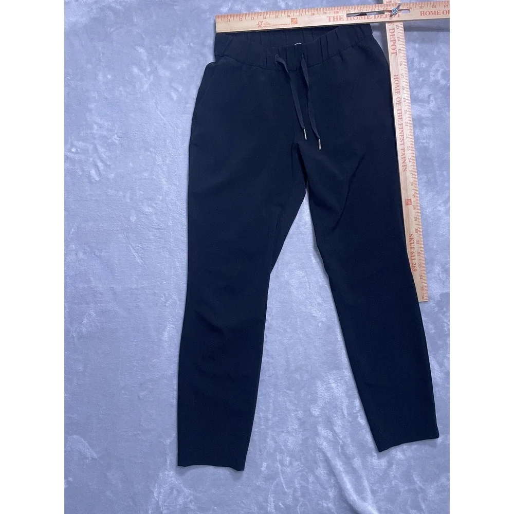 Lululemon Womens 4 Black Joggers Tapered Drawstring Track Pants Gym Workout - Picture 5 of 9
